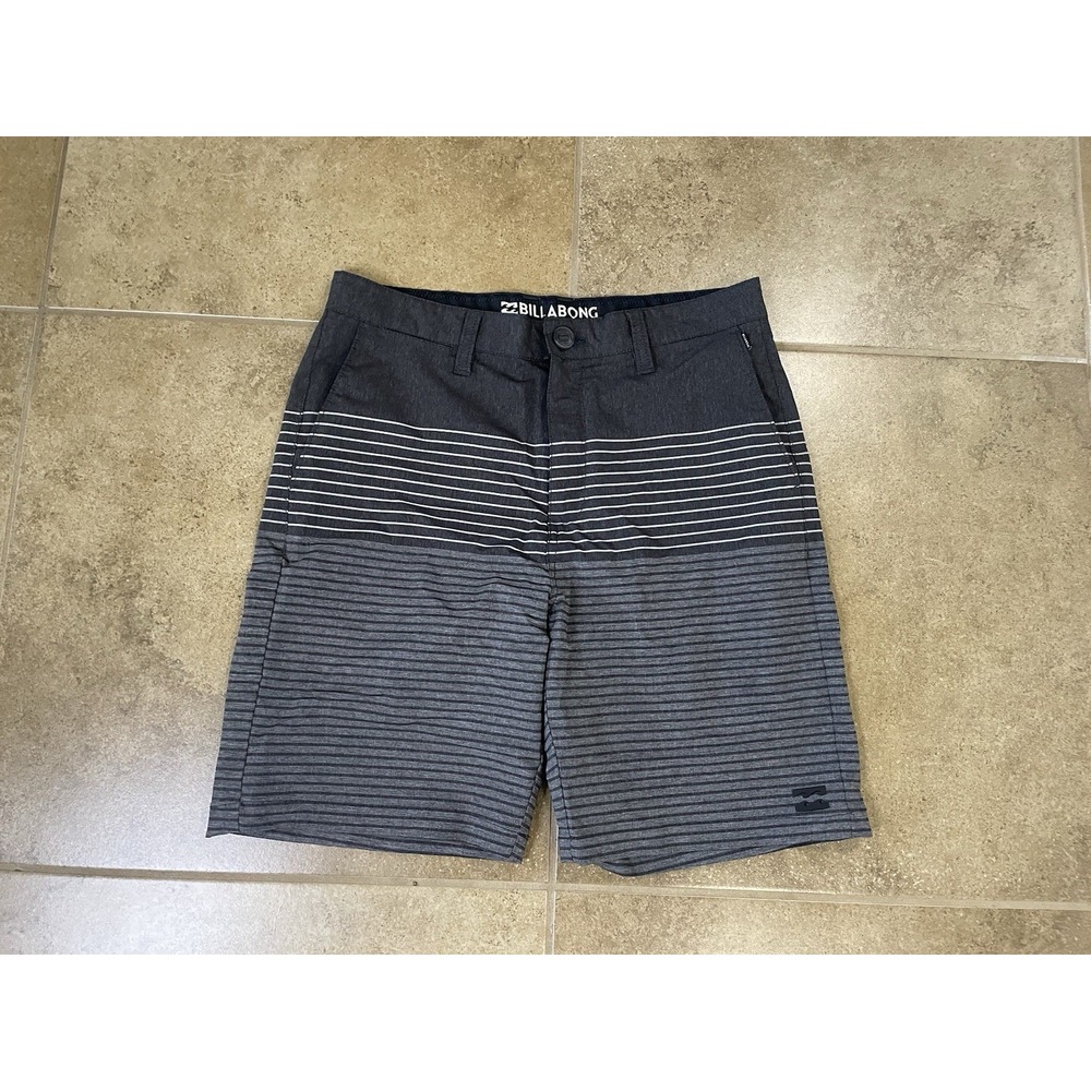 Billabong Crossfire Submersible Men's Sz 29 Gray Striped Hybrid Board Shorts